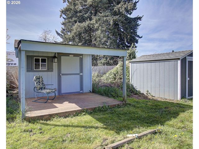 964 G St, Washougal, WA 98671