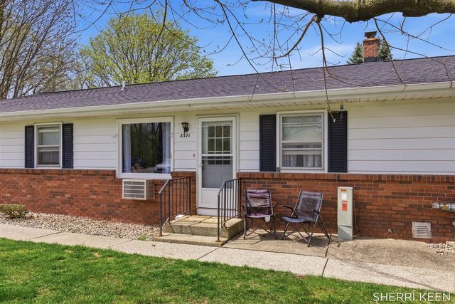 3371 Division Avenue, Grandville, MI 49418