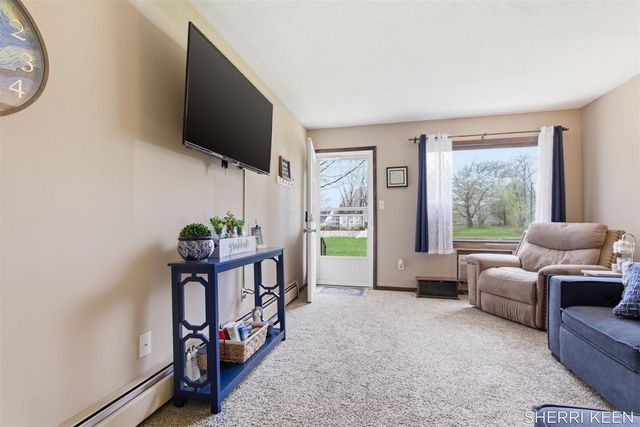 3371 Division Avenue, Grandville, MI 49418