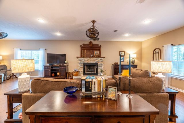 203 Lariat Lane, Livingston, TX 77351