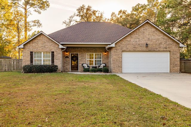 203 Lariat Lane, Livingston, TX 77351