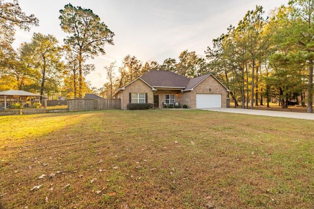203 Lariat Lane, Livingston, TX 77351