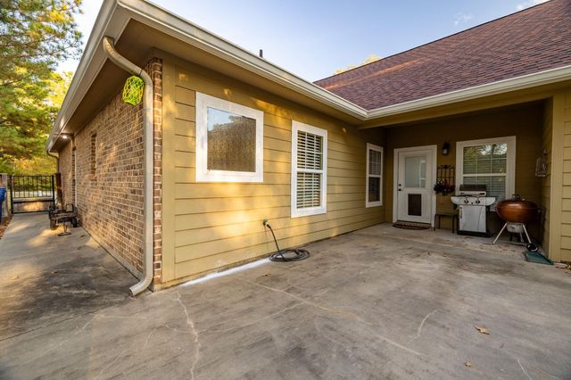 203 Lariat Lane, Livingston, TX 77351