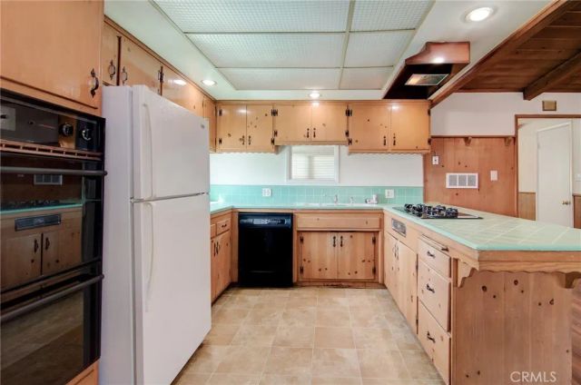 18114 S Budlong Avenue, Gardena, CA 90248