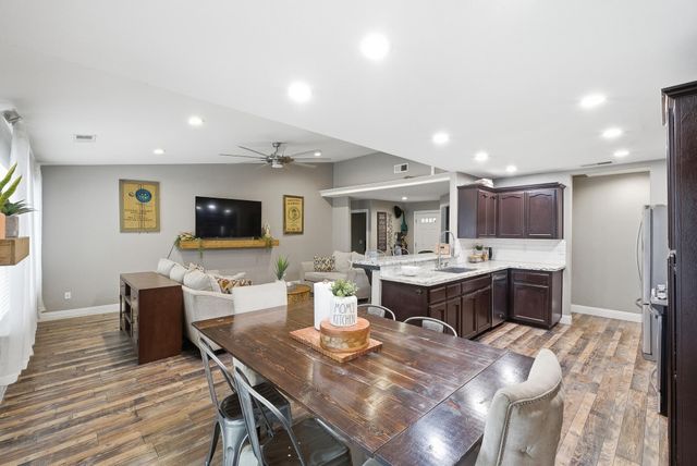 915 S Laguna Street, Visalia, CA 93292