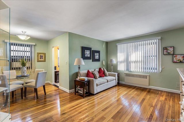 15-28 160th Street 6-29, Whitestone, NY 11357