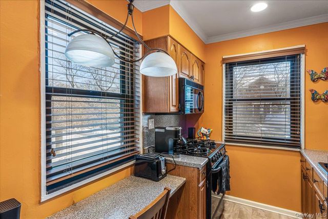 15-28 160th Street 6-29, Whitestone, NY 11357