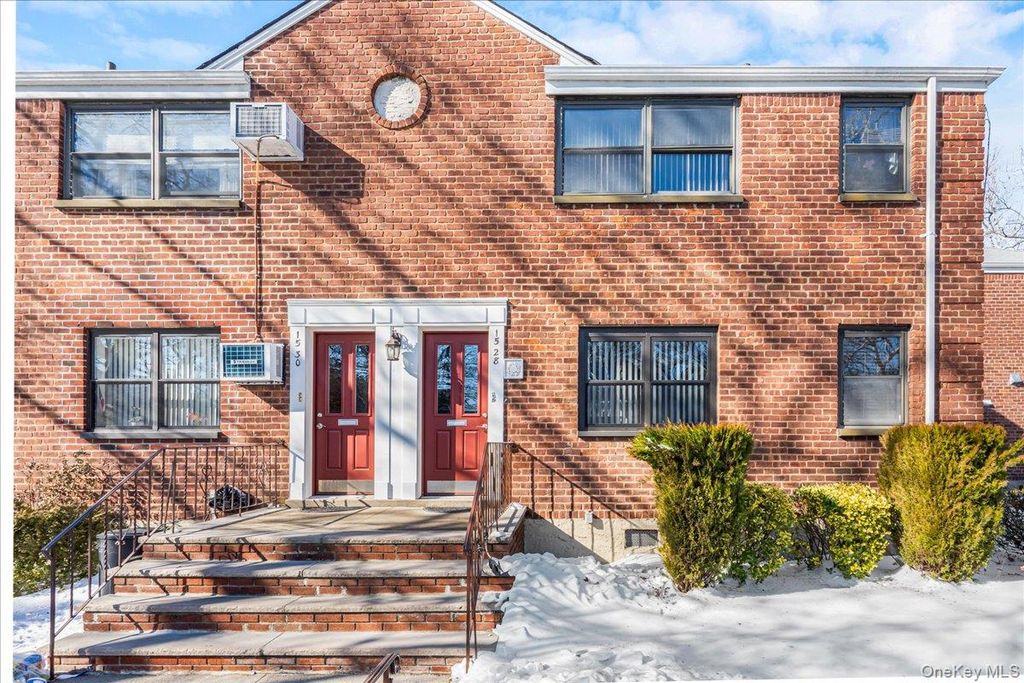 15-28 160th Street 6-29, Whitestone, NY 11357