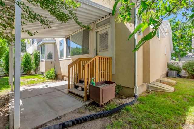 542 E LAND RUSH DR, Midvale, UT 84047