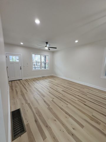 207 Fifth Avenue, Dayton, KY 41074