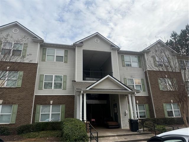 13304 Fairington ridge Circle L4, Lithonia, GA 30038