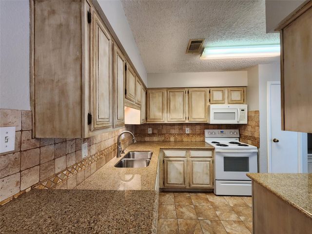 17742 Kings Park Lane, Houston, TX 77058