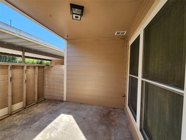 17742 Kings Park Lane, Houston, TX 77058