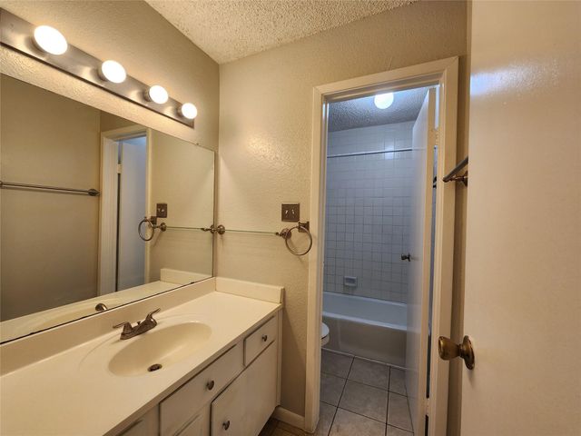 17742 Kings Park Lane, Houston, TX 77058