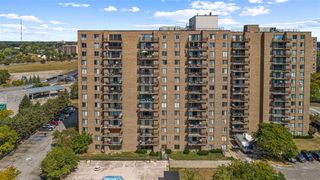 16400 N Park Drive 1218, Southfield, MI 48075