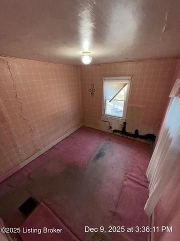 822 S 42nd St, Louisville, KY 40211