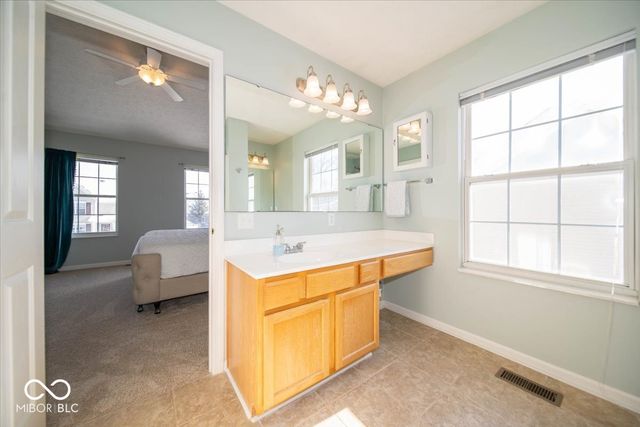 17987 Kinder Oak Drive, Noblesville, IN 46062