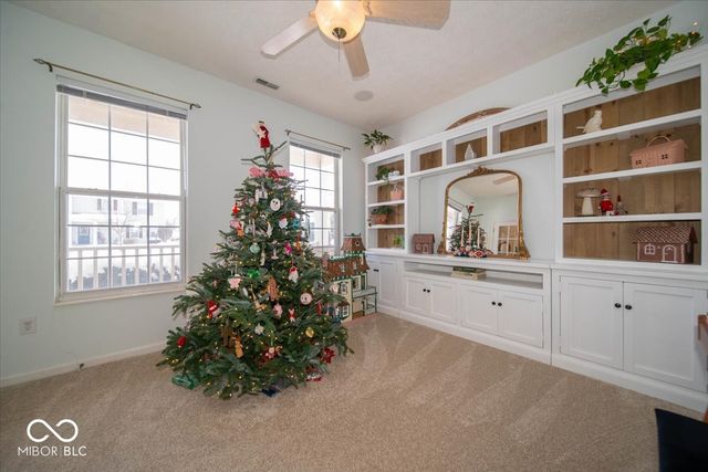 17987 Kinder Oak Drive, Noblesville, IN 46062