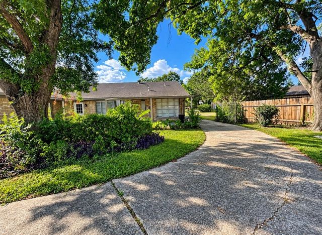 255 Andorra Lane, Houston, TX 77015