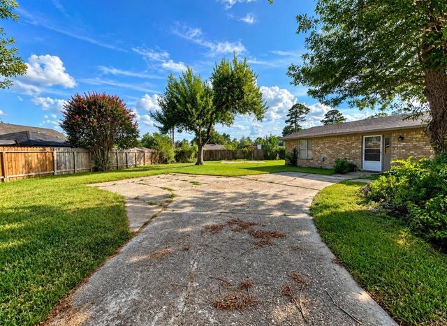 255 Andorra Lane, Houston, TX 77015