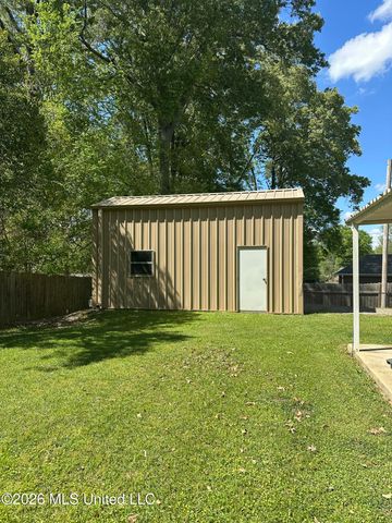 112 Thistledown Drive, Natchez, MS 39120