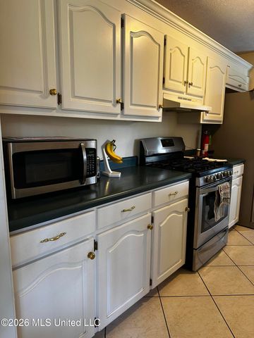 112 Thistledown Drive, Natchez, MS 39120