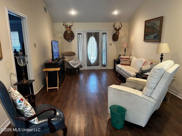 112 Thistledown Drive, Natchez, MS 39120