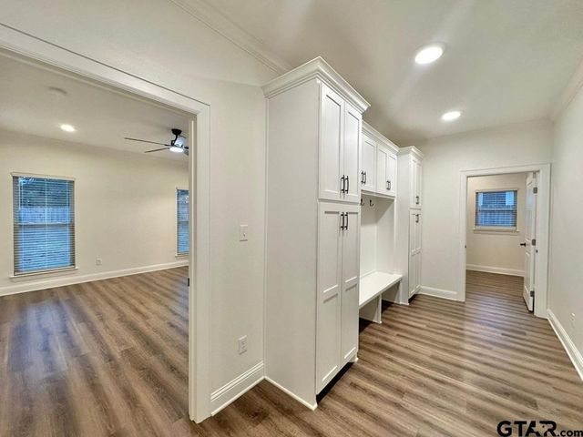 19406 Cedarpark PL, Lindale, TX 75771