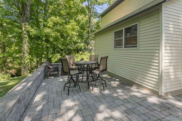 74 Highland Avenue, Florida, NY 10921