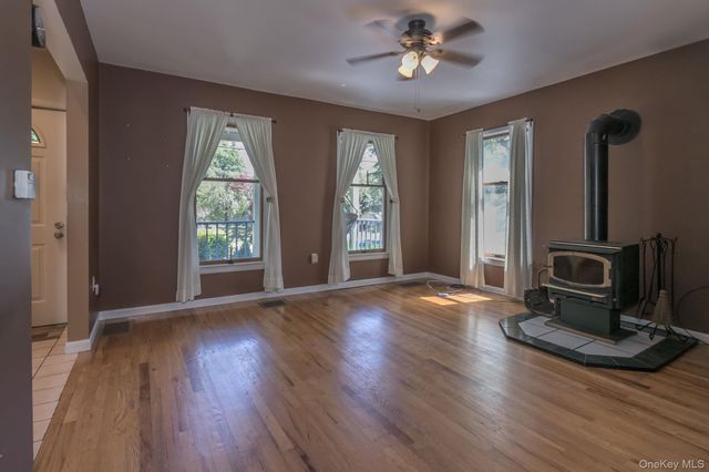 74 Highland Avenue, Florida, NY 10921