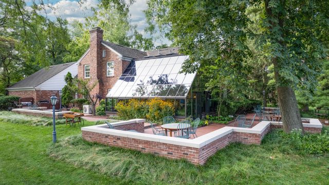 812 Dodds Drive, Champaign, IL 61820