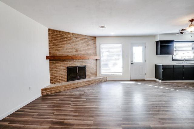 2123 66th Street, Lubbock, TX 79412