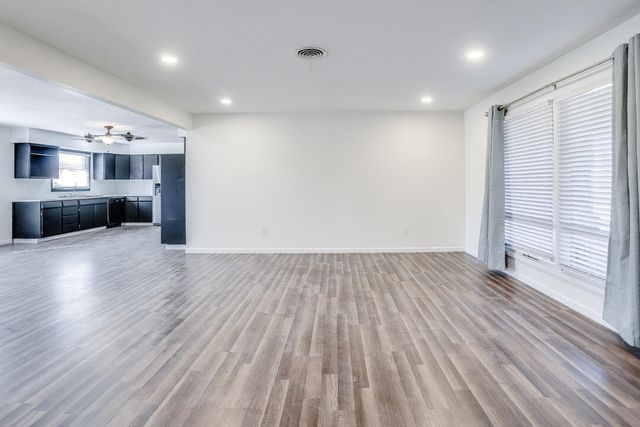 2123 66th Street, Lubbock, TX 79412