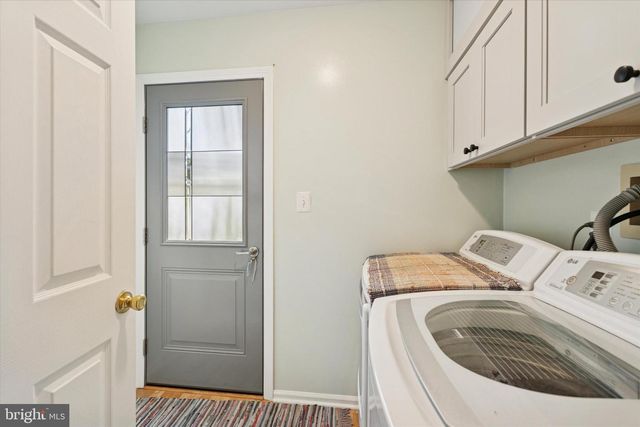 8619 THOMAS MILL TER, Philadelphia, PA 19128