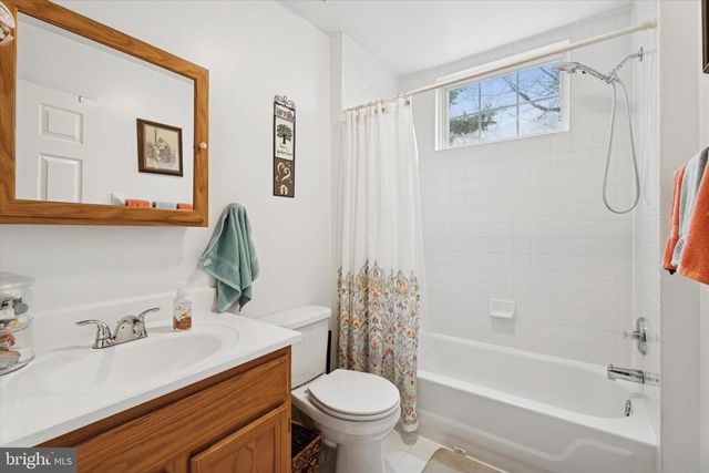 8619 THOMAS MILL TER, Philadelphia, PA 19128