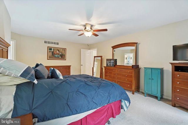 8619 THOMAS MILL TER, Philadelphia, PA 19128