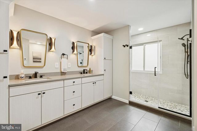 8619 THOMAS MILL TER, Philadelphia, PA 19128