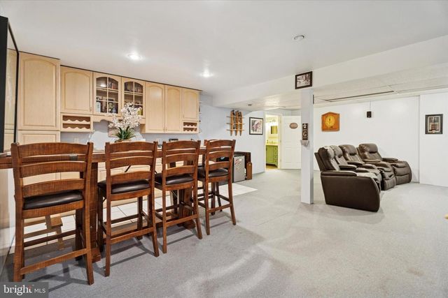 8619 THOMAS MILL TER, Philadelphia, PA 19128