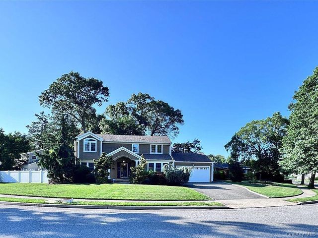 35 Moss Lane, Jericho, NY 11753