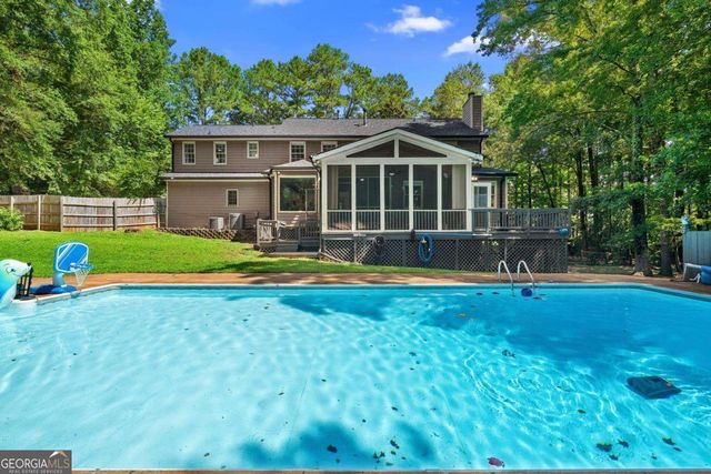 10560 Haynes Bridge Road, Alpharetta, GA 30022