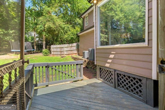 10560 Haynes Bridge Road, Alpharetta, GA 30022