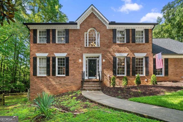10560 Haynes Bridge Road, Alpharetta, GA 30022