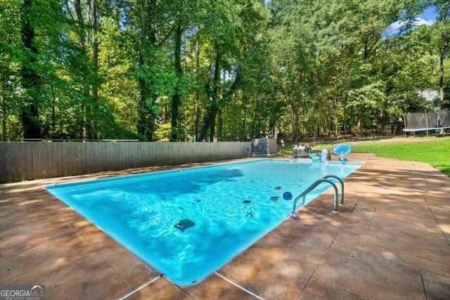 10560 Haynes Bridge Road, Alpharetta, GA 30022