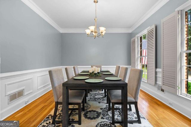 10560 Haynes Bridge Road, Alpharetta, GA 30022
