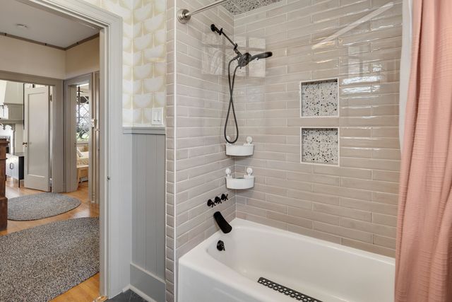 2056 HALLWOOD DR, Memphis, TN 38107