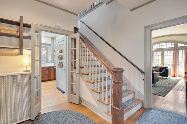 2056 HALLWOOD DR, Memphis, TN 38107