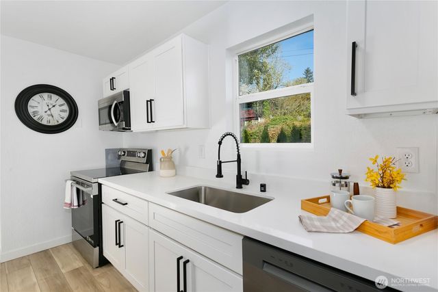 120 Tracy Avenue N, Port Orchard, WA 98366