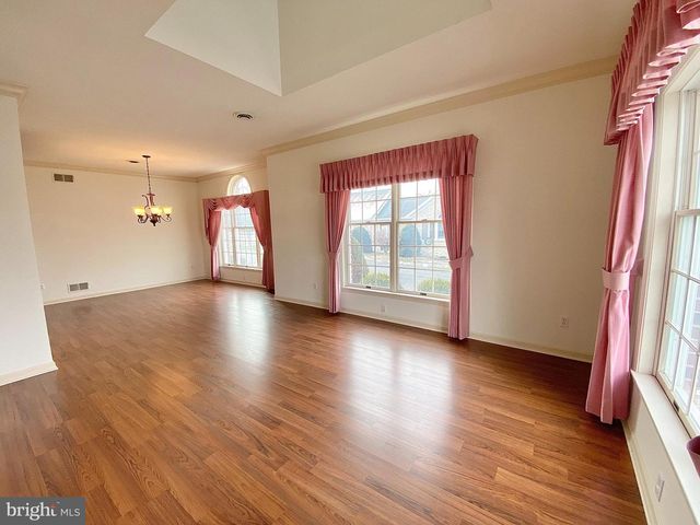 1476 SPRING SIDE DR E, Chambersburg, PA 17202