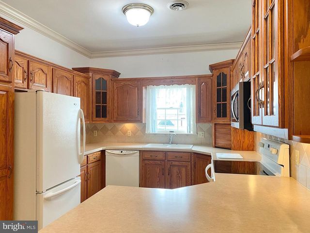 1476 SPRING SIDE DR E, Chambersburg, PA 17202