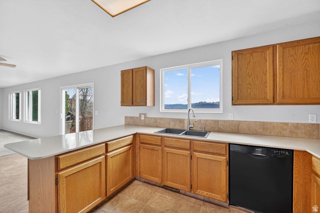 9976 S TAMARA ST, Sandy, UT 84094